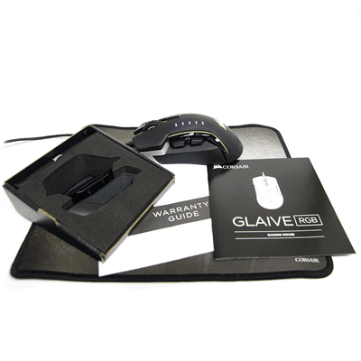 Упаковка и комплектация Corsair Glaive RGB