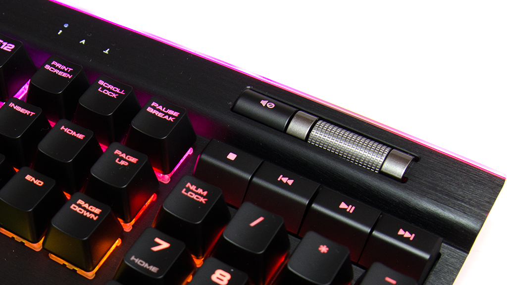 Почему клавиатуру Corsair K95 RGB Platinum лучше купить у нас